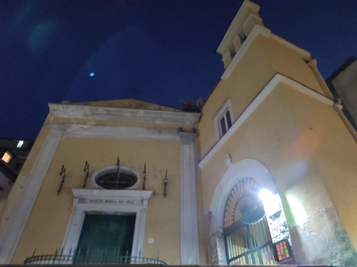 Casetta Al Vomero Napels Buitenkant foto